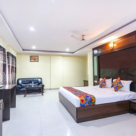 היידראבד Fabhotel Royal Residency II - Nr Lakdikapul Metro Station מראה חיצוני תמונה