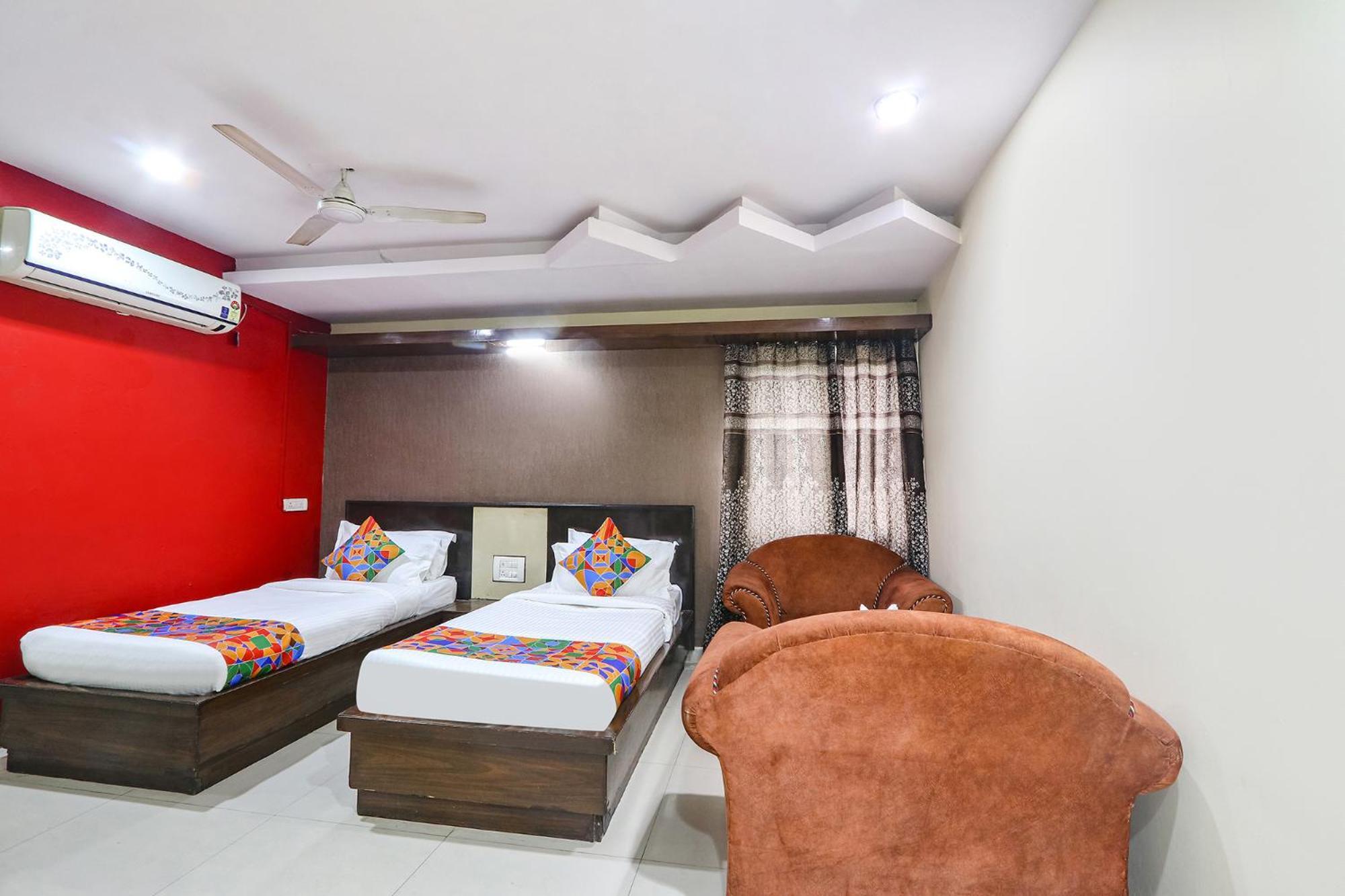היידראבד Fabhotel Royal Residency II - Nr Lakdikapul Metro Station מראה חיצוני תמונה
